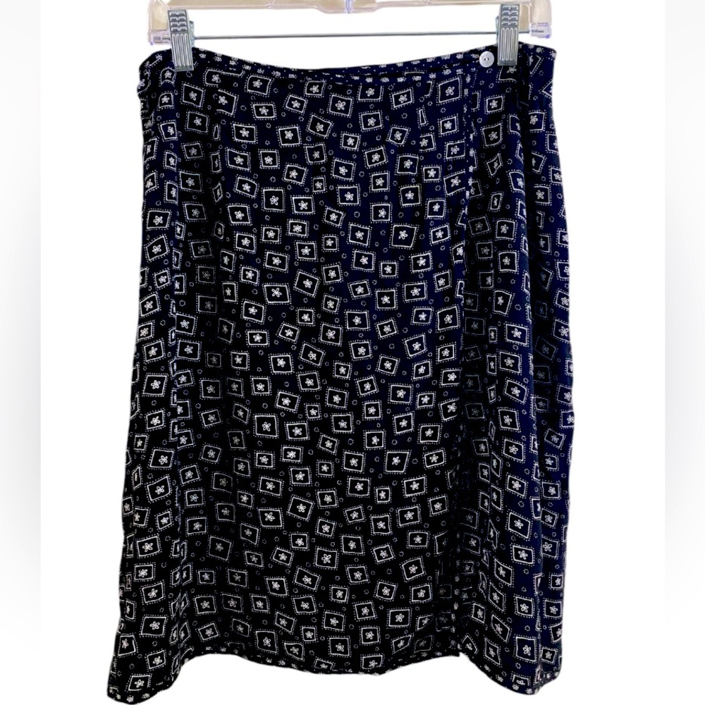 Talbots Wrap Skirt Y2K Womens Size 10 Black with Abstract Floral Print